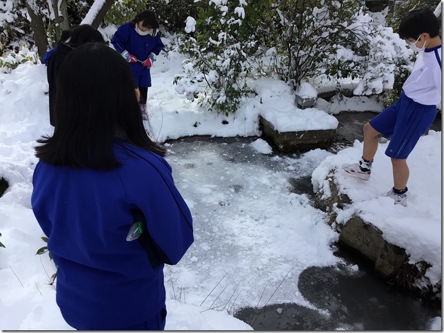 76710F7D-C50B-4F91-8269-25B504A35A04