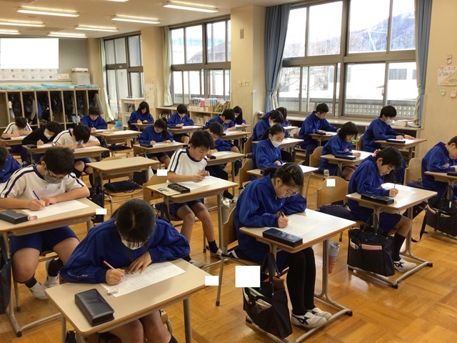 IMG-3931 (1) IMG-3931 (1)